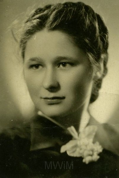 KKE 1317.jpg - Portret. Weronika Wojnicz (z domu Mackiewicz).lata 20-te XX wieku.